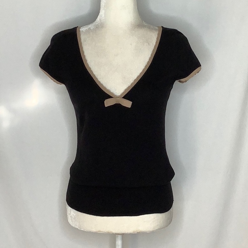 H&M Knit Blouse With Scalloped Trim And Bow Size S